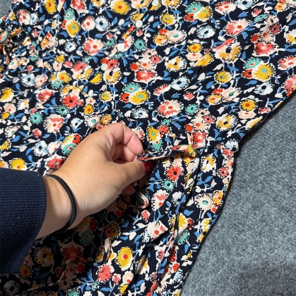 LOFT Women's Floral Print Knee Length Dress Size Small Petite V-Neck Casual - Picture 3 of 9